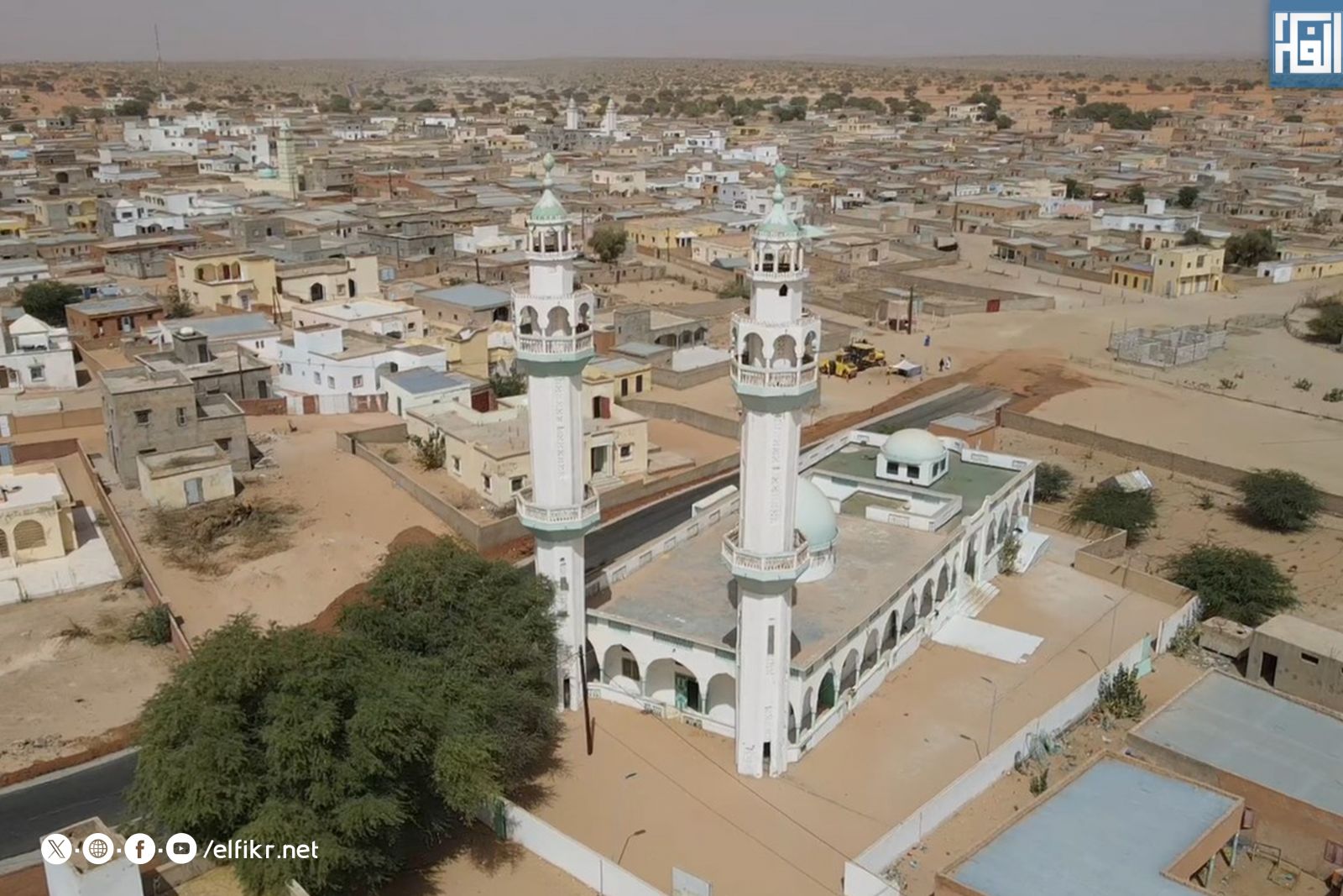 الر ئيس محمدبن الشيخ الغزوانى يذالشن الطريق الرابط بين (…)